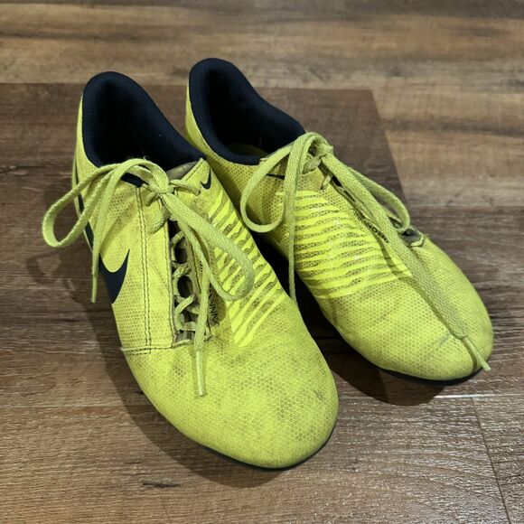 Nike Phantom VNM Youth Size 4.5 Youth Soccer Yellow Cleats w/Black Nike Swoosh - Picture 1 of 13